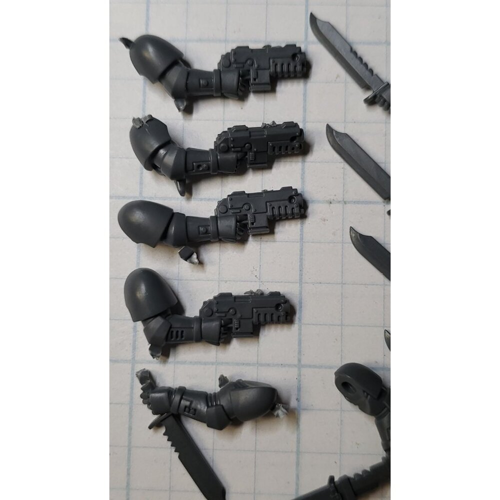 Warhammer 40k Space Marine Bits Primaris Reiver Combat Blades Bolt Pistol S10 - Picture 4 of 5